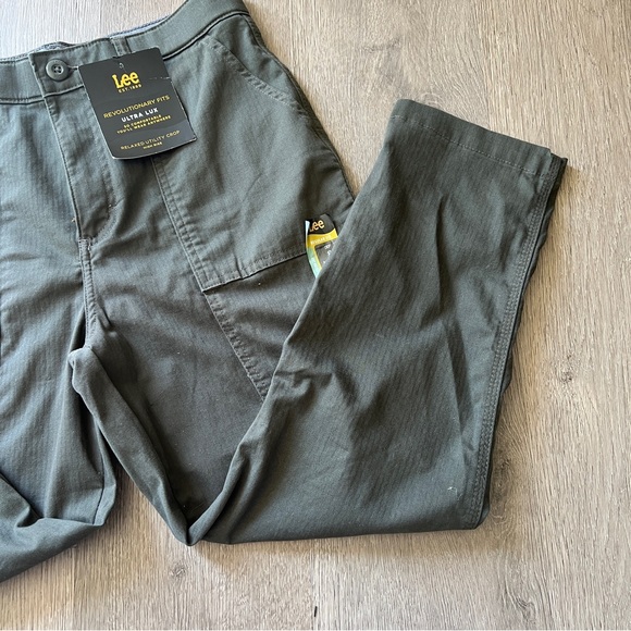 Lee Men's Dark Olive Cargo Pants - Picture 5 of 8